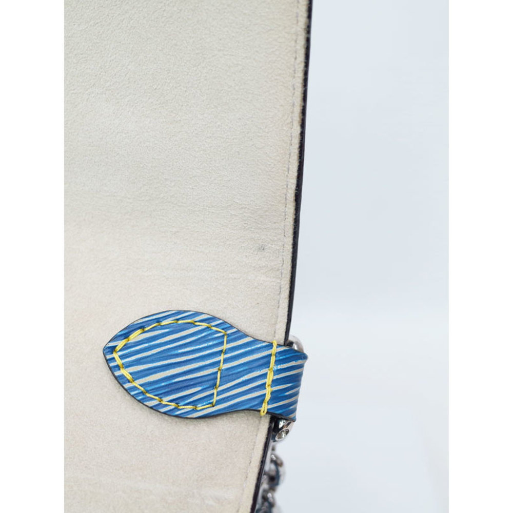 Louis Vuitton Epi Twist MM Chain Shoulder Bag Denim Blue - Picture 7 of 9